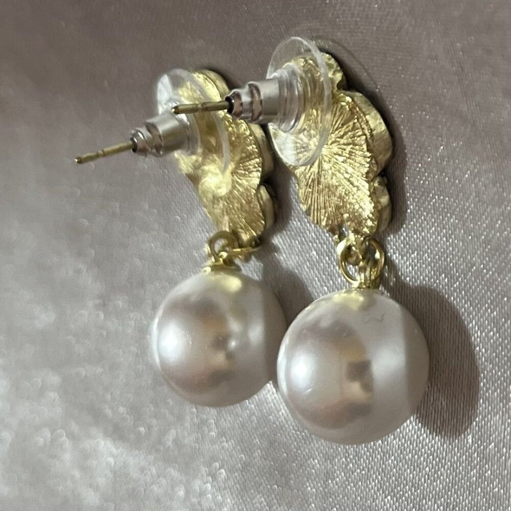 earrings - Picture 2 of 2